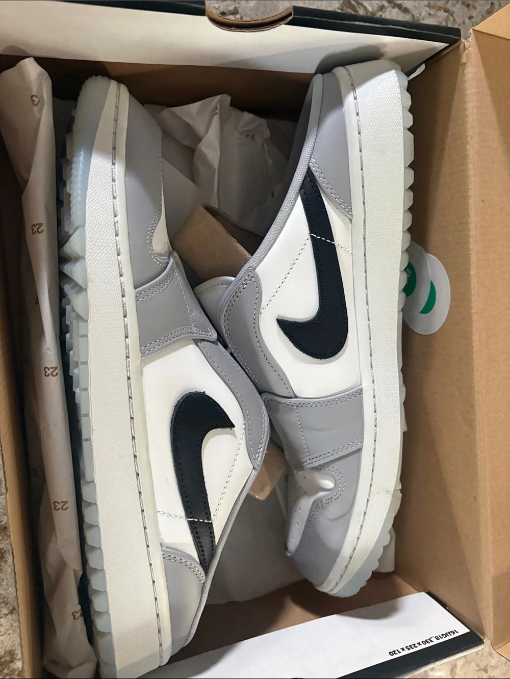Jordan Low-Top Sneakers in White, Light Gray and Black